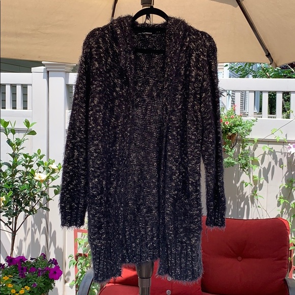 Long hooded cardigan. - Picture 1 of 4